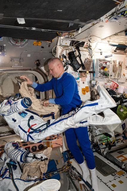 NASA image: iss065e398664