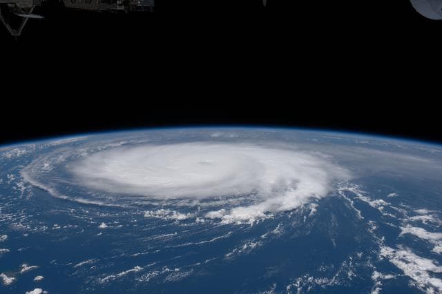 NASA image: iss065e432549