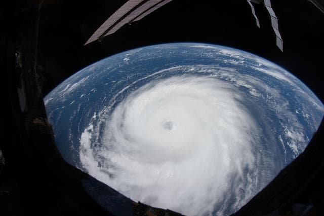 NASA image: iss065e432572