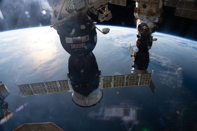 NASA image: iss065e483092