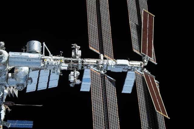 NASA image: iss066e080651