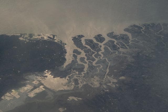 NASA image: iss066e092052