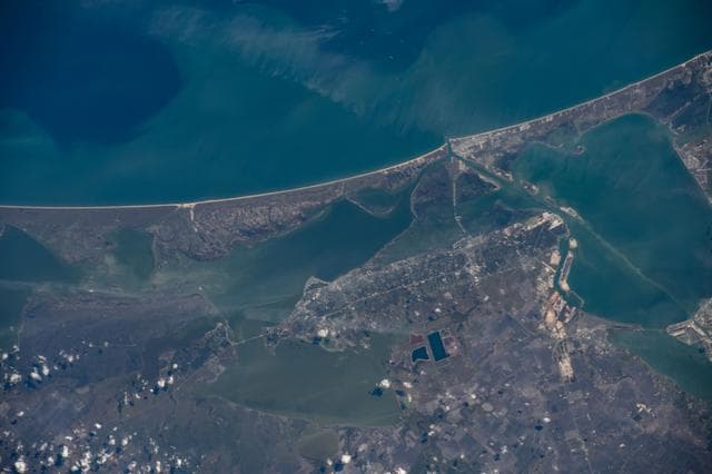 NASA image: iss066e108627