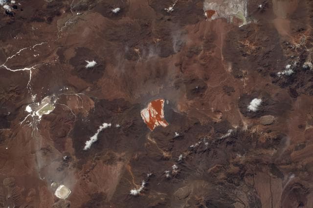 NASA image: iss066e110899