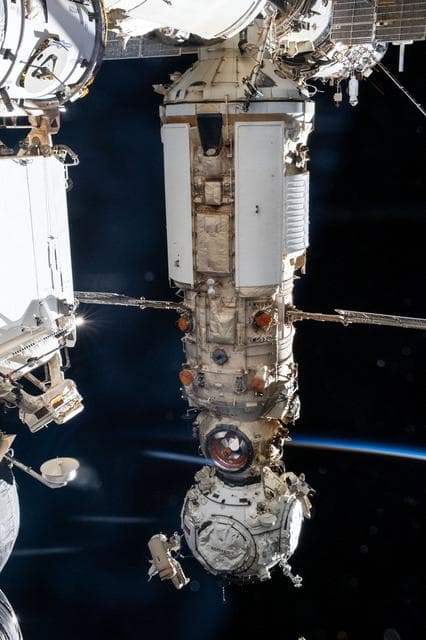 NASA image: iss066e121432
