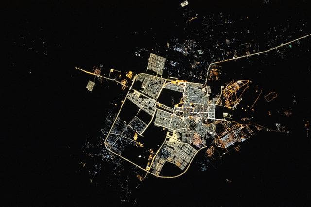 NASA image: iss066e128292