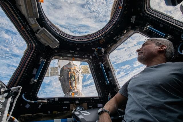 NASA image: iss066e136051
