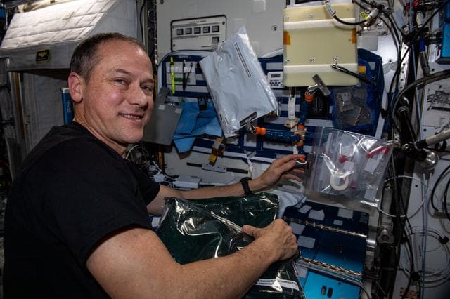 NASA image: iss066e155761