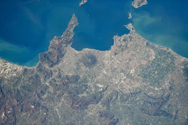 NASA image: iss067e010622