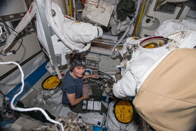 NASA image: iss067e036364
