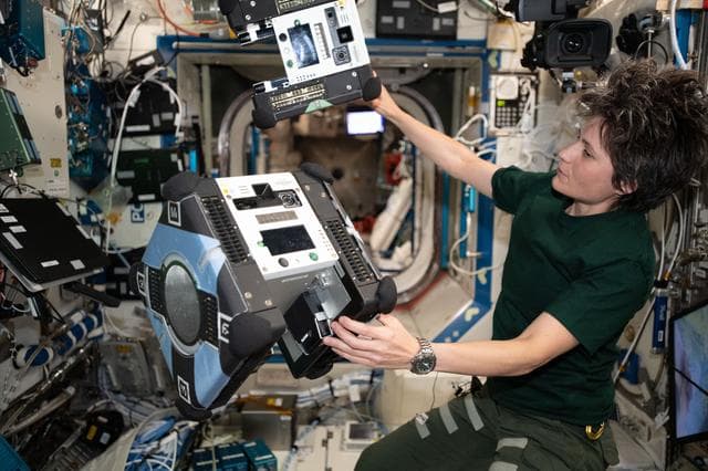 NASA image: iss067e059514