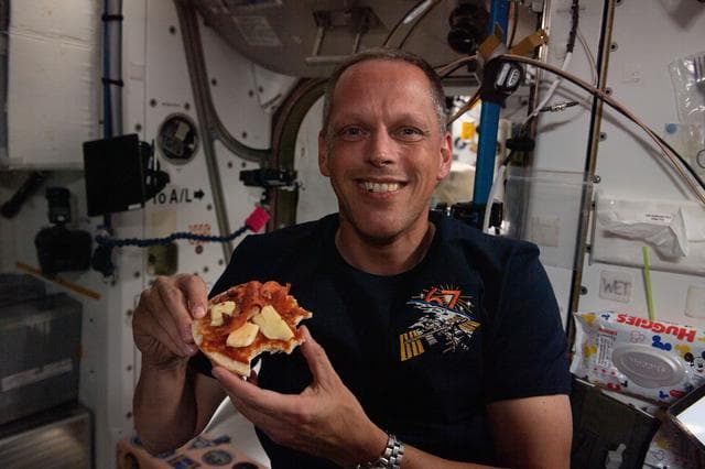 NASA image: iss067e089041