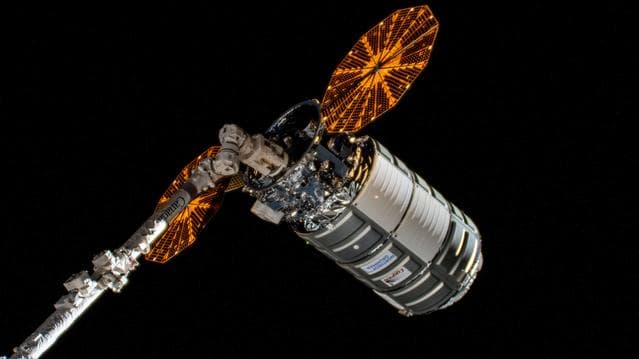 NASA image: iss067e156136