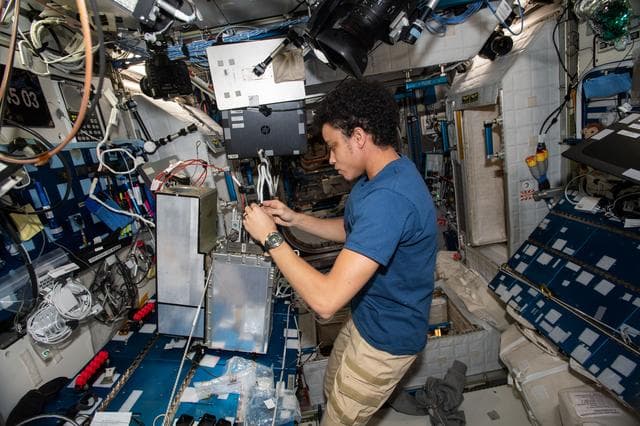 NASA image: iss067e175853
