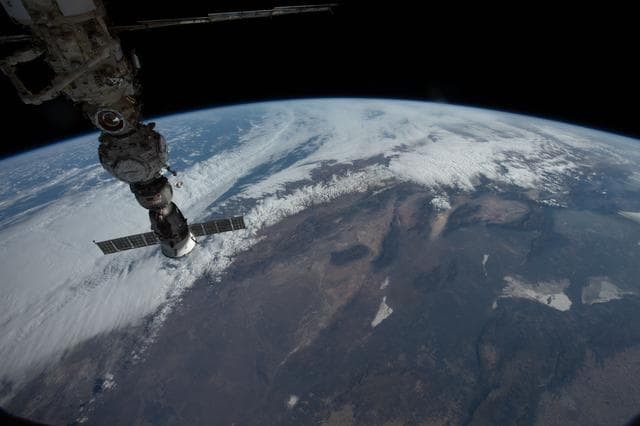 NASA image: iss067e183932