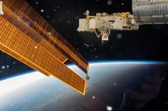 NASA image: iss067e187085
