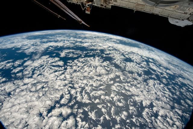 NASA image: iss067e220400