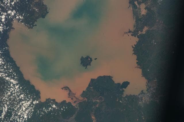 NASA image: iss067e301767