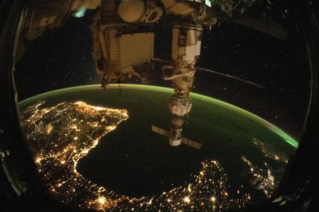NASA image: iss067e378764