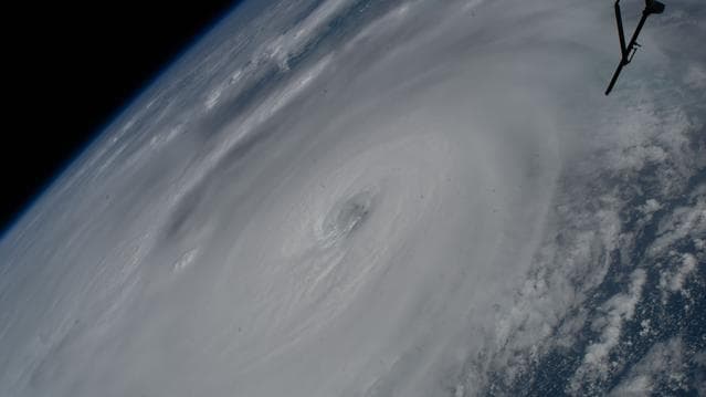 NASA image: iss067e382118