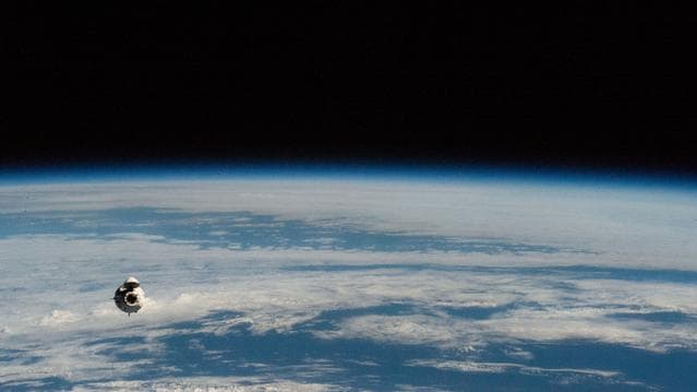 NASA image: SpaceX Crew 5 approach to ISS.
