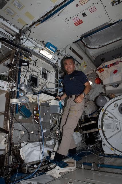 iss068e017746