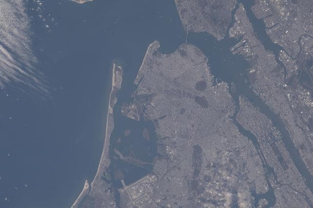 NASA image: iss068e020106