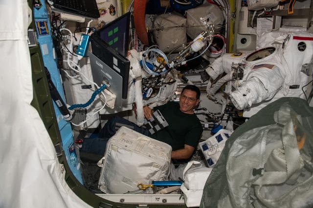 NASA image: iss068e020555