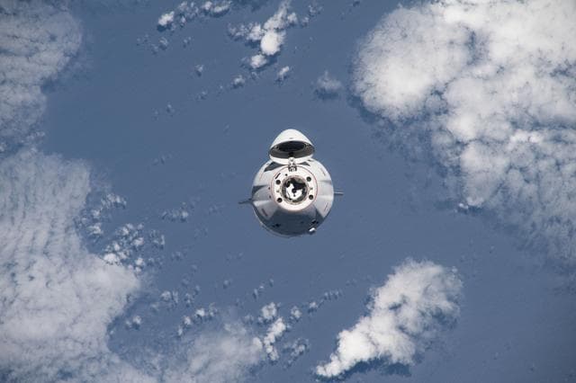 NASA image: iss068e025141