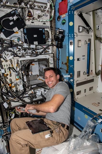 NASA image: iss068e029941