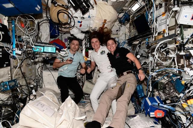 NASA image: iss068e042985
