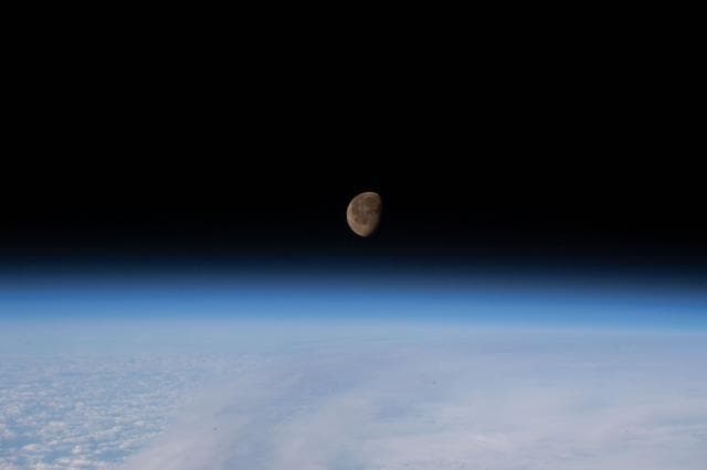 NASA image: iss068e053263