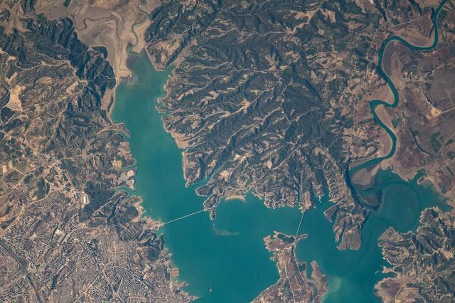 NASA image: iss068e053748