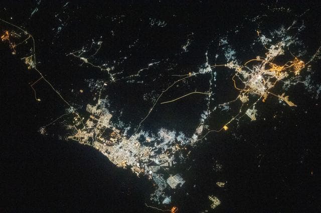 NASA image: iss068e076629