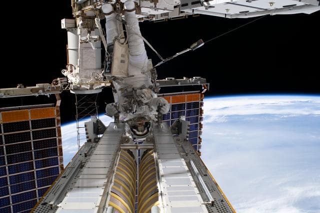 NASA image: iss069e020618
