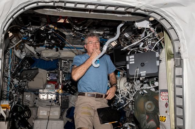 NASA image: iss069e033736_alt