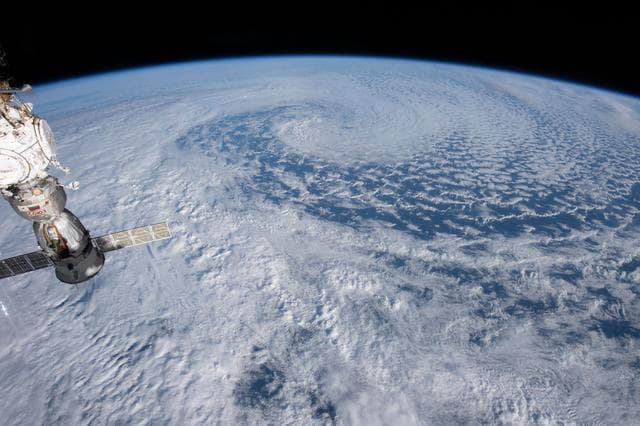 NASA image: iss069e036533