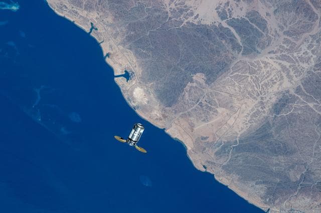 NASA image: iss069e053861
