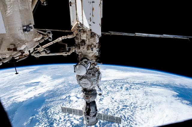NASA image: iss069e056472