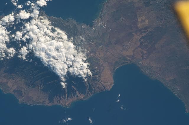 NASA image: iss069e057179