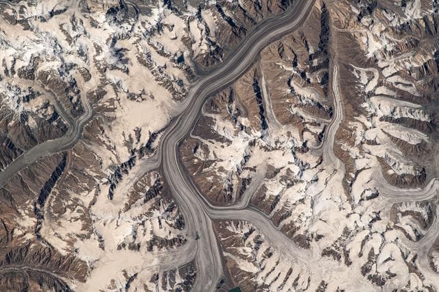 NASA image: iss069e060329