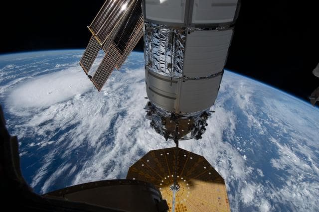 NASA image: iss069e085692