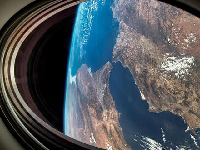 NASA image: iss069e086298