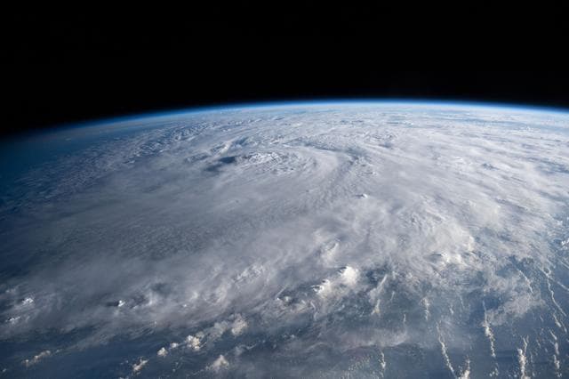 NASA image: iss069e086376