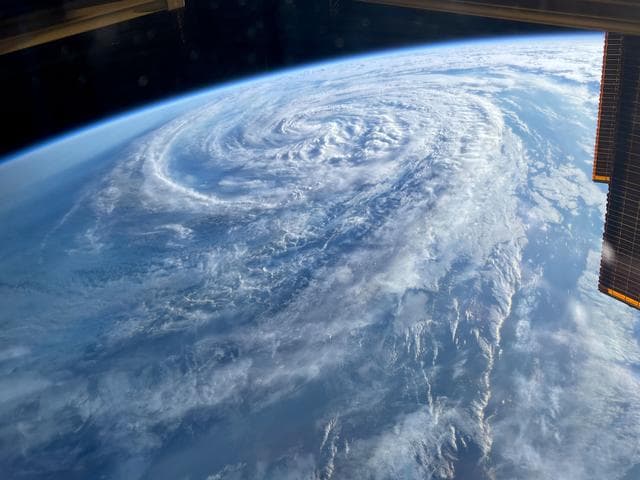 NASA image: iss069e086460