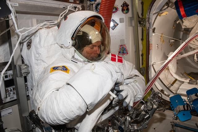 NASA image: iss070e002033
