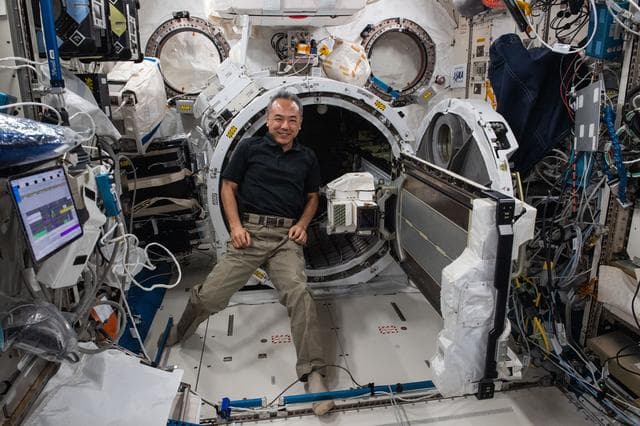 NASA image: iss070e002150