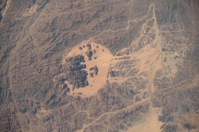 NASA image: iss070e002272