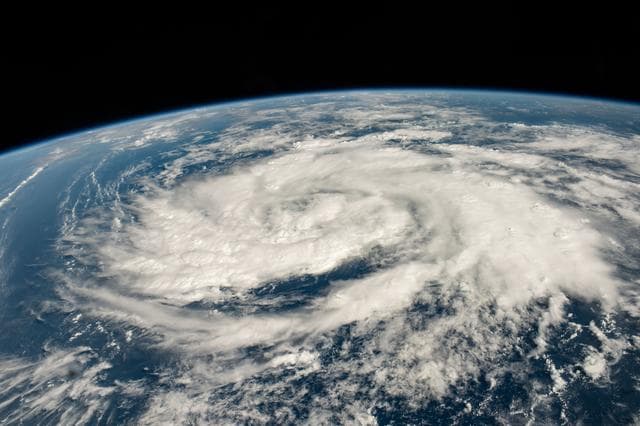 NASA image: iss070e007626