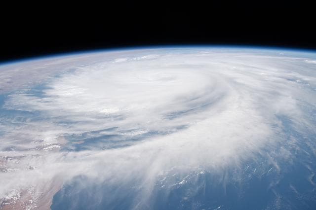 NASA image: iss070e008366